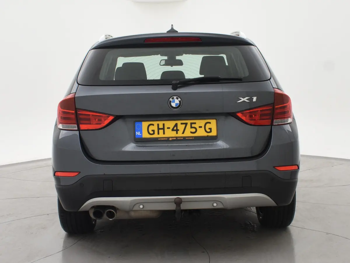 sDrive20i 184 PK AUT. ORIG. NL *94.700 KM* + TREKHAAK | NAVI PRO | MINERALGRAU