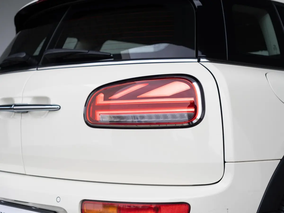 One Classic + Business Edition + Apple Carplay