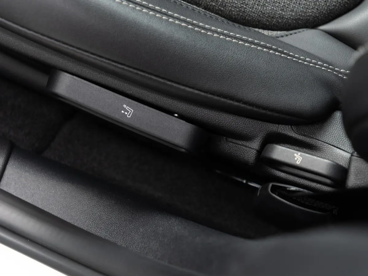 One Classic + Business Edition + Apple Carplay