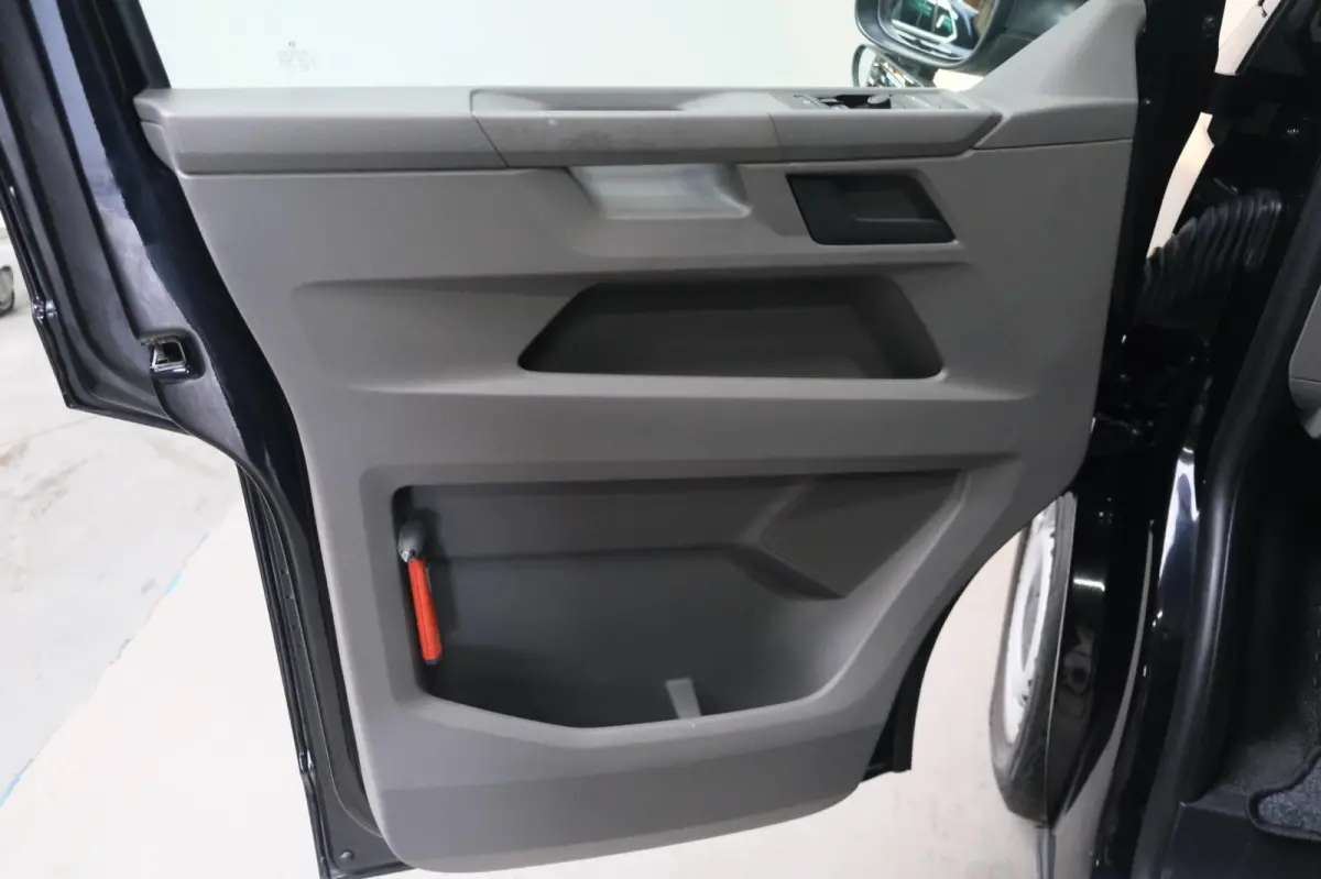 2.0 TDI L2H1 150 PK - N.A.P. Airco, Cruise, Navi, PDC.