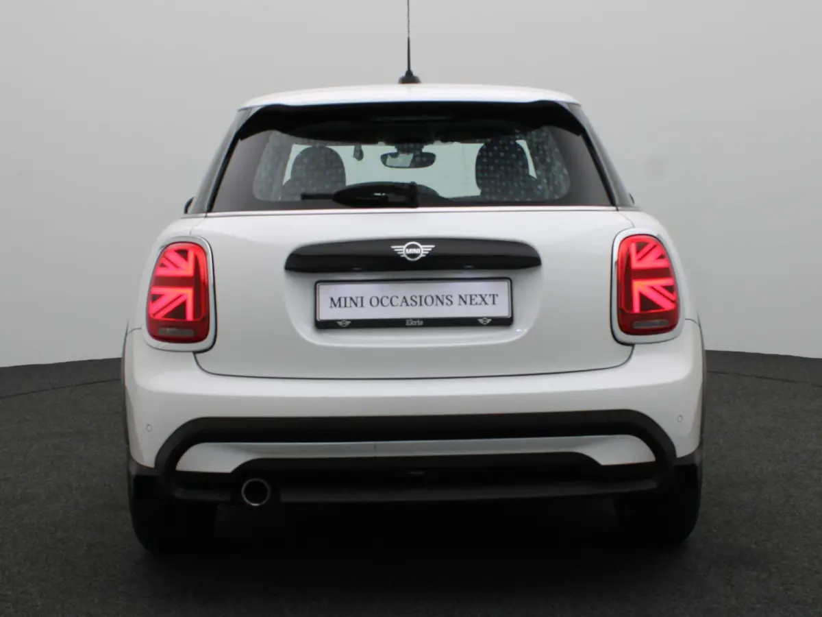 Cooper Classic + Balance Pack + PDC Achter + LED Koplampen + DAB + 16''