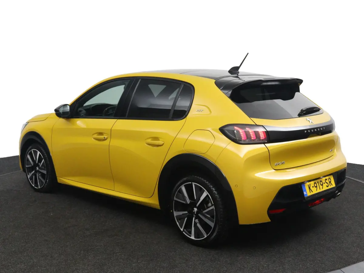 1.2*GT-LINE*PANO*CARPLAY*AUTOM*ECC*CRUISE*NAV*CAM*