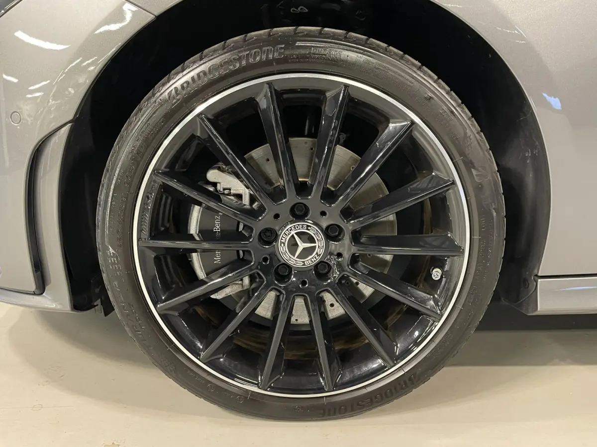 250 e AMG Line 19"/Panoramadak/Sfeerverlichting/Keyless/Camera/Stoelverwarming