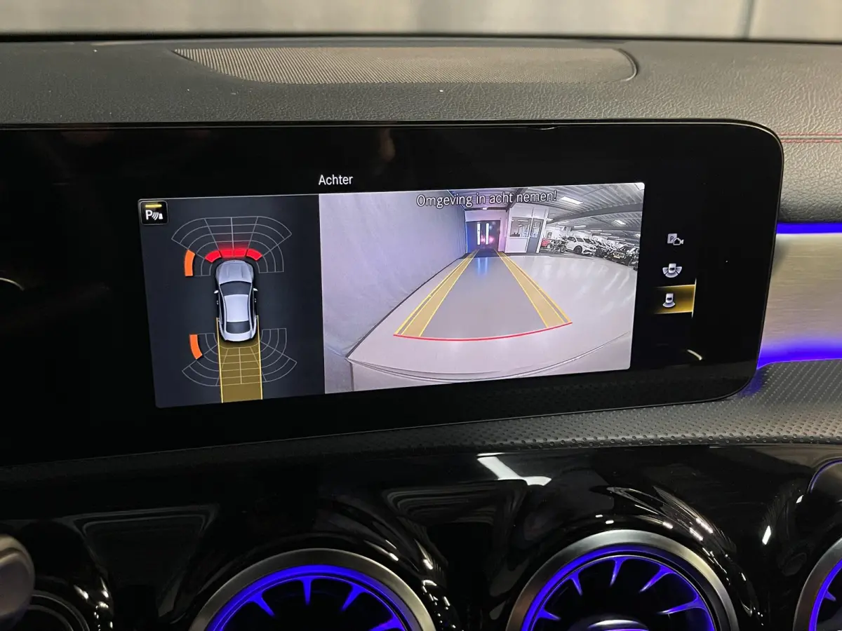250 e AMG Line 19"/Panoramadak/Sfeerverlichting/Keyless/Camera/Stoelverwarming