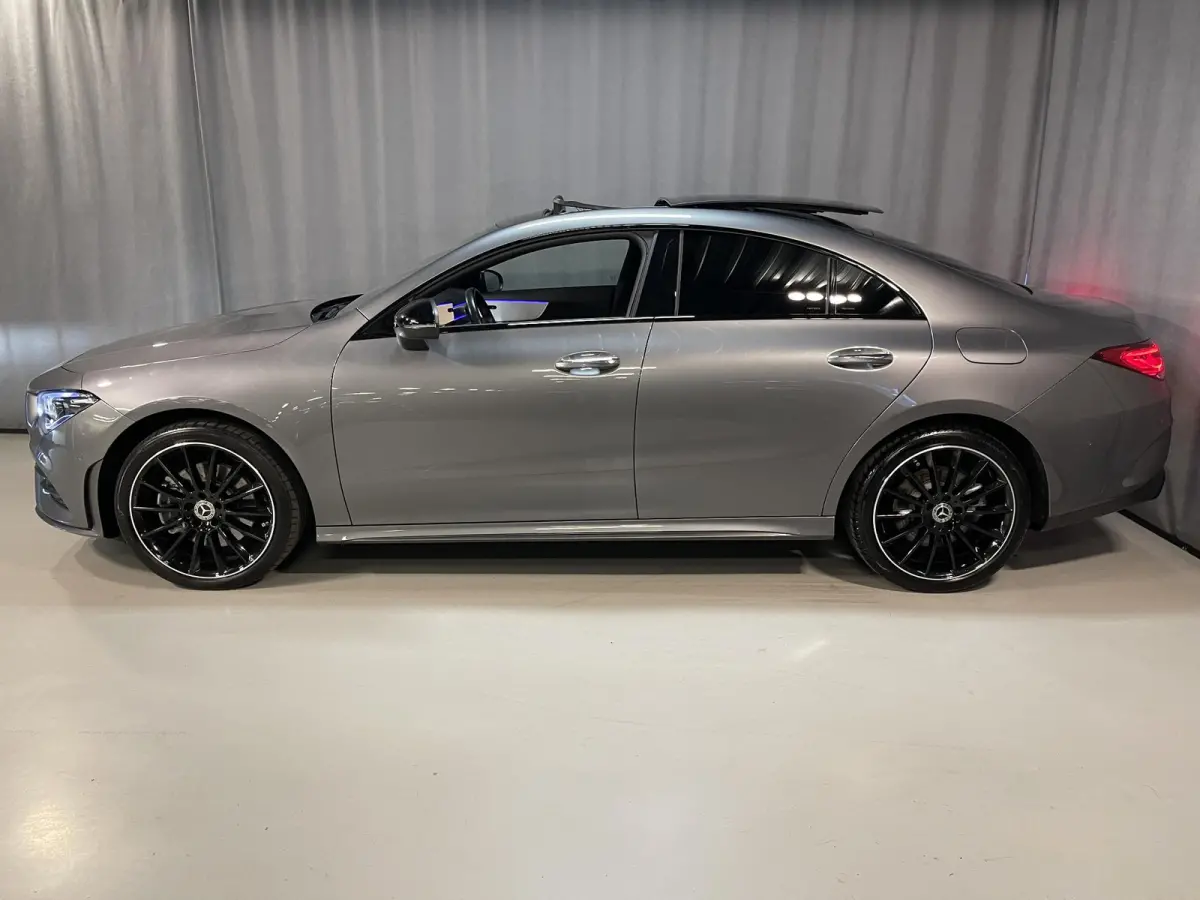 250 e AMG Line 19"/Panoramadak/Sfeerverlichting/Keyless/Camera/Stoelverwarming