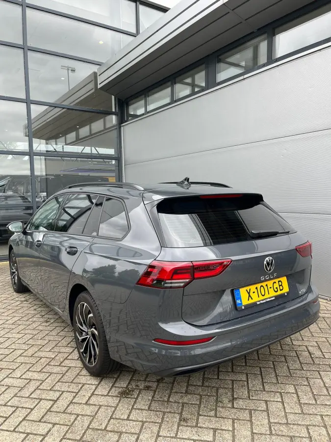 1.0 eTSI Life Business | Parkeersensoren | Navigatie | Adaptieve cruise control | Stoelverwarming | Digital cockpit | Climate control |