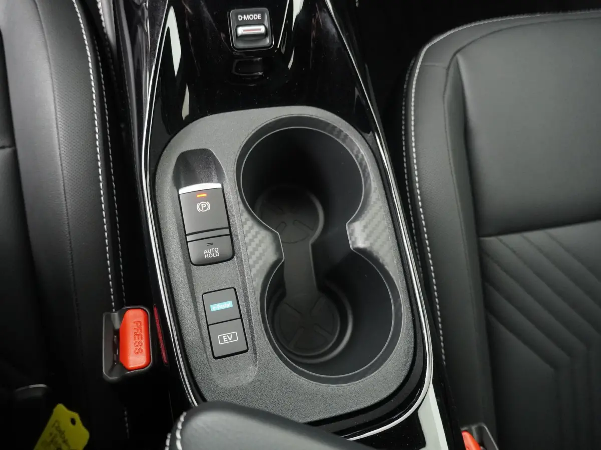 1.6 Hybrid Tekna | Lederen Bekl. | BOSE Audio | Stoel-, Stuur- & Voorruitverw. |