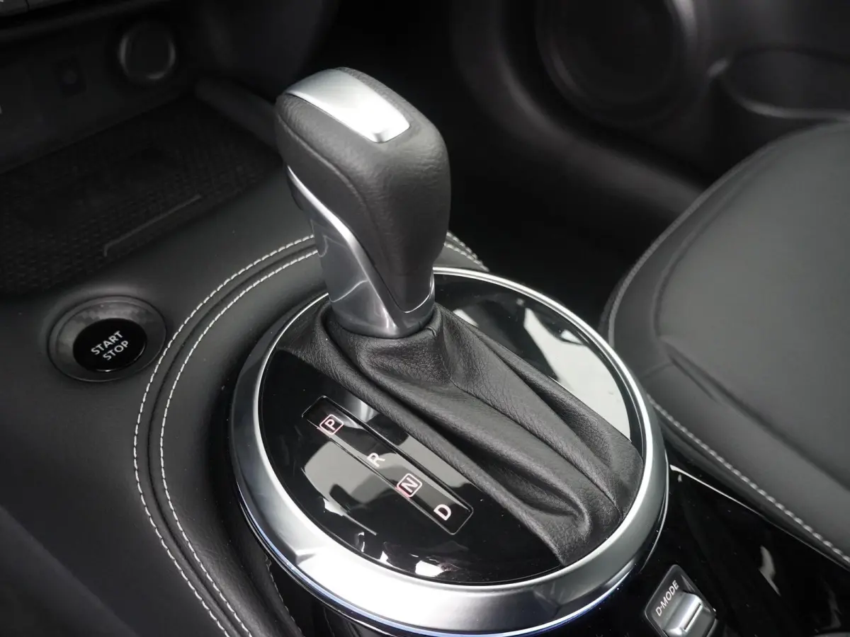 1.6 Hybrid Tekna | Lederen Bekl. | BOSE Audio | Stoel-, Stuur- & Voorruitverw. |