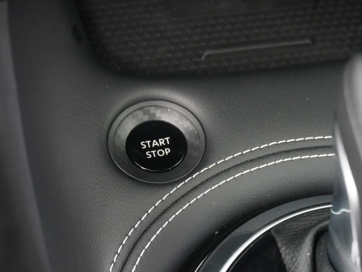 1.6 Hybrid Tekna | Lederen Bekl. | BOSE Audio | Stoel-, Stuur- & Voorruitverw. |
