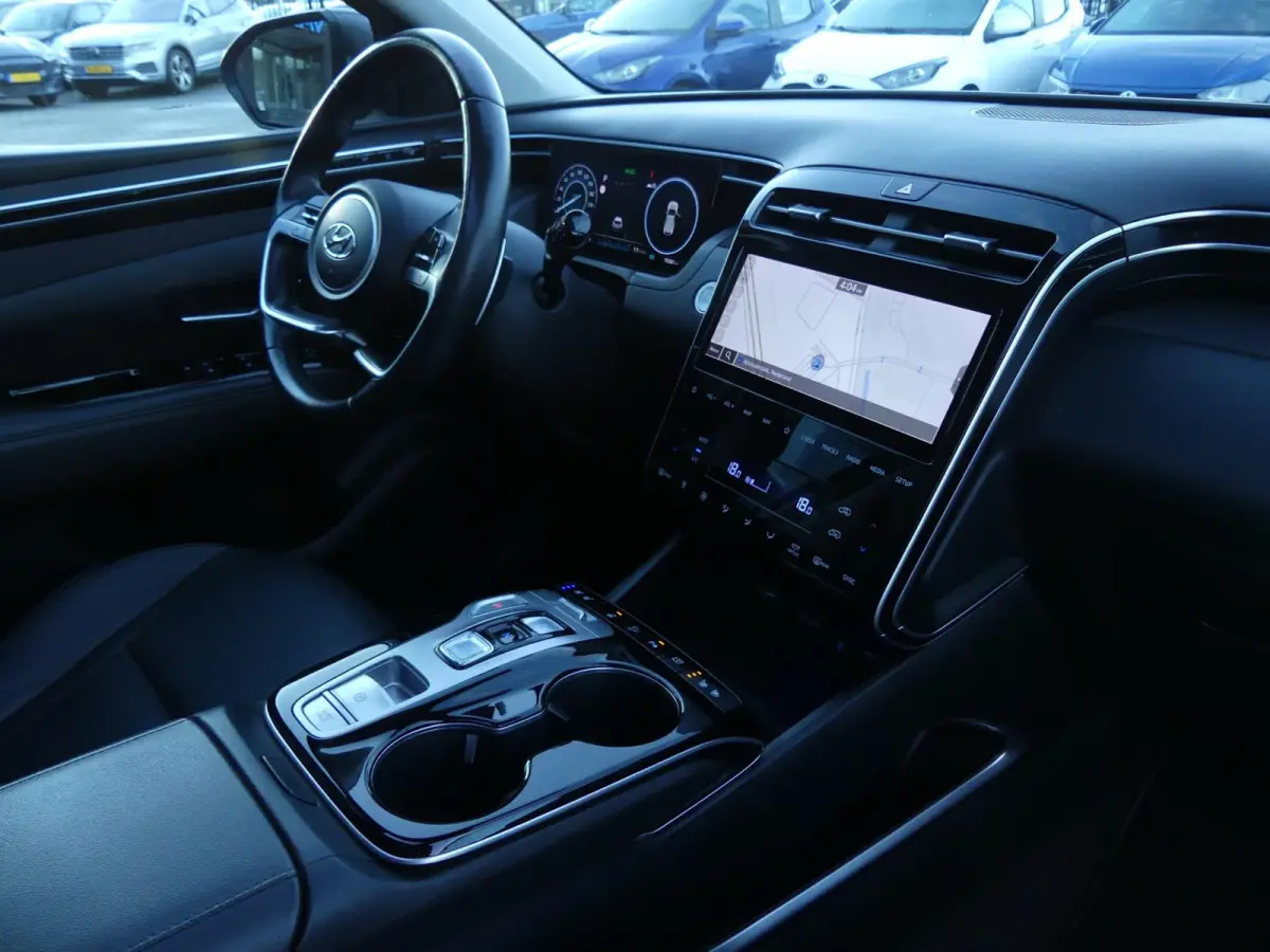 1.6 T-CRDI Diesel-Hybrid Premium Sky / Pano / Leder / Winter