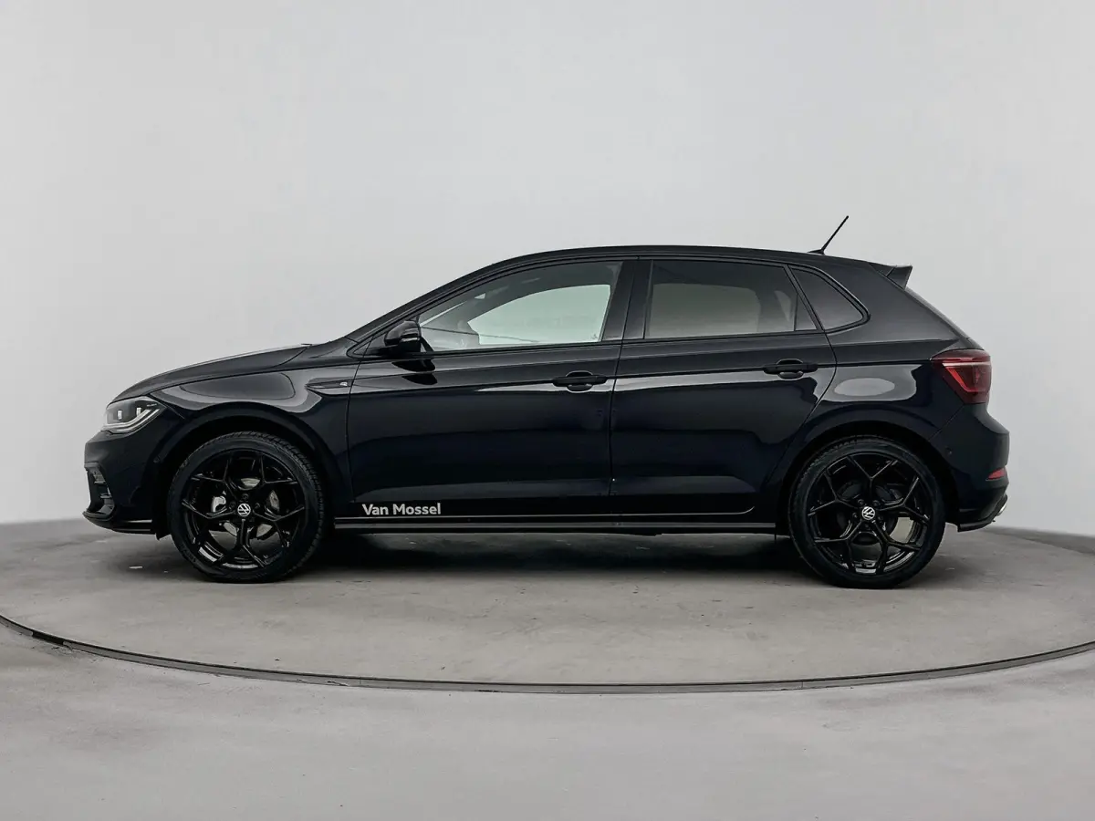 1.0 TSI R-Line Edition | 18 Inch Zwarte Velgen | Automaat | IQ.Light | Stoelverwarming | Parkeersensoren voor/achter | Adaptive cruise control | Apple carplay / android auto | Navigatie |