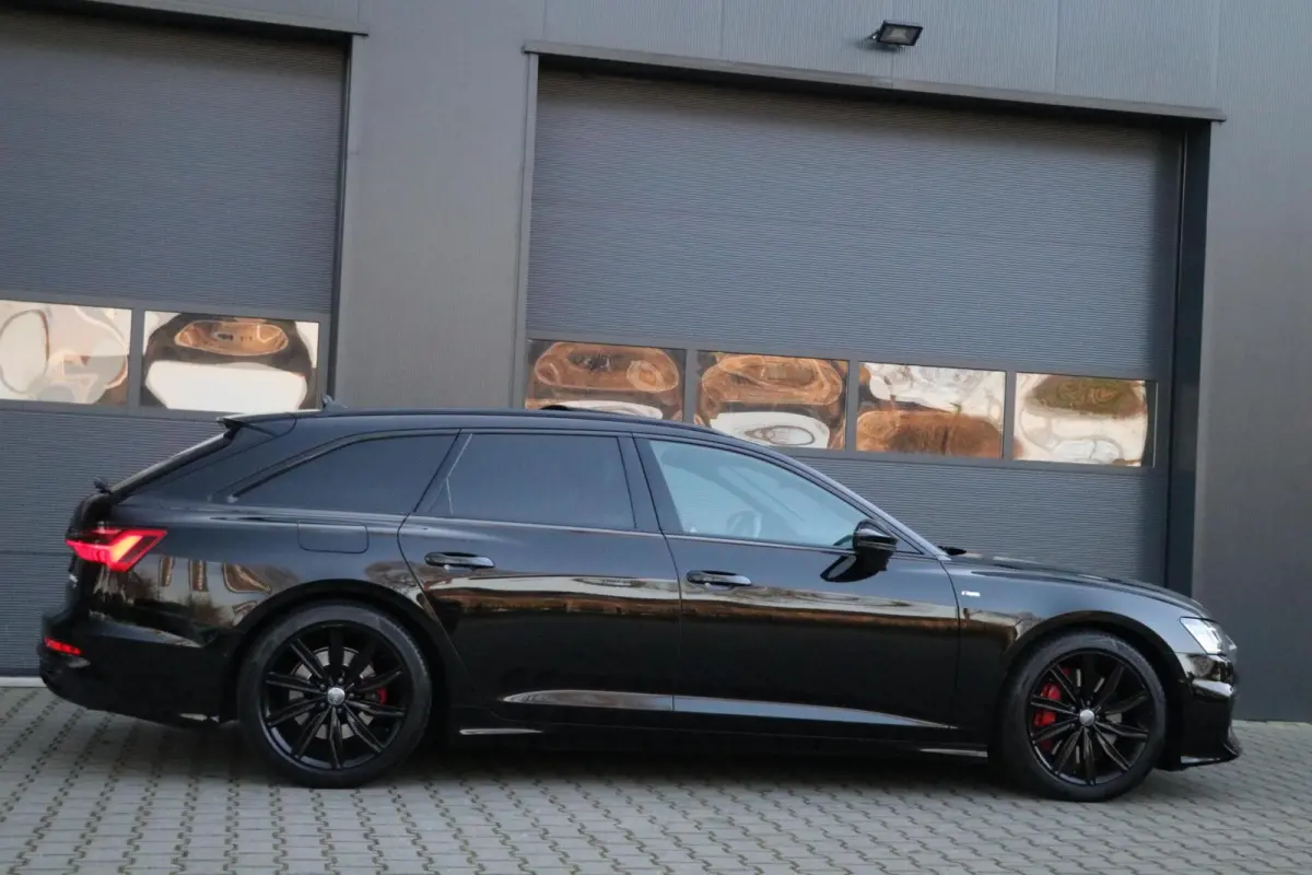 55 TFSI e quattro Competition AdaptiveCruise Panodak BlackOptik Stoelverw PrivacyGlass Camera AppleCarplay Sfeerverlicht Uitstraling! BJ2020