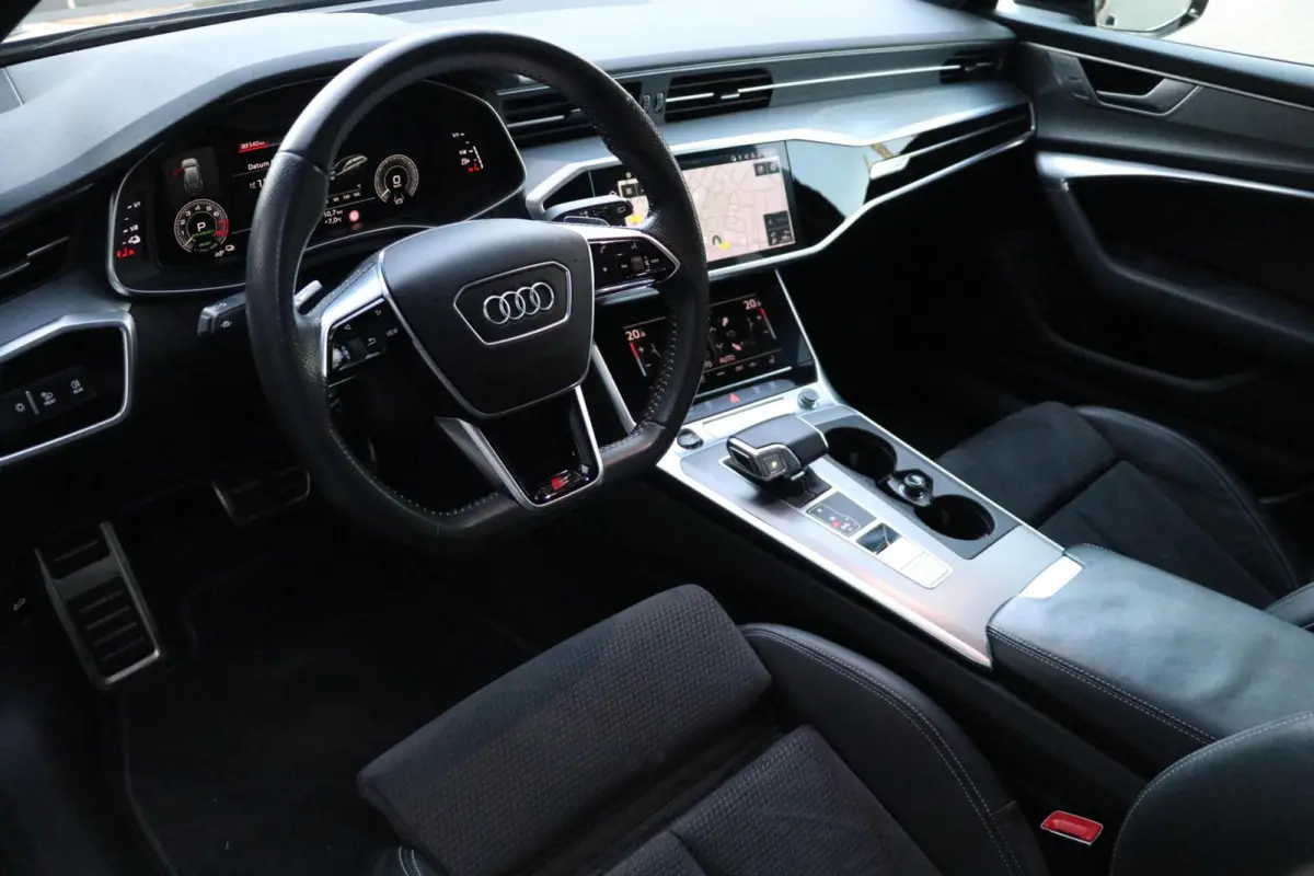 55 TFSI e quattro Competition AdaptiveCruise Panodak BlackOptik Stoelverw PrivacyGlass Camera AppleCarplay Sfeerverlicht Uitstraling! BJ2020