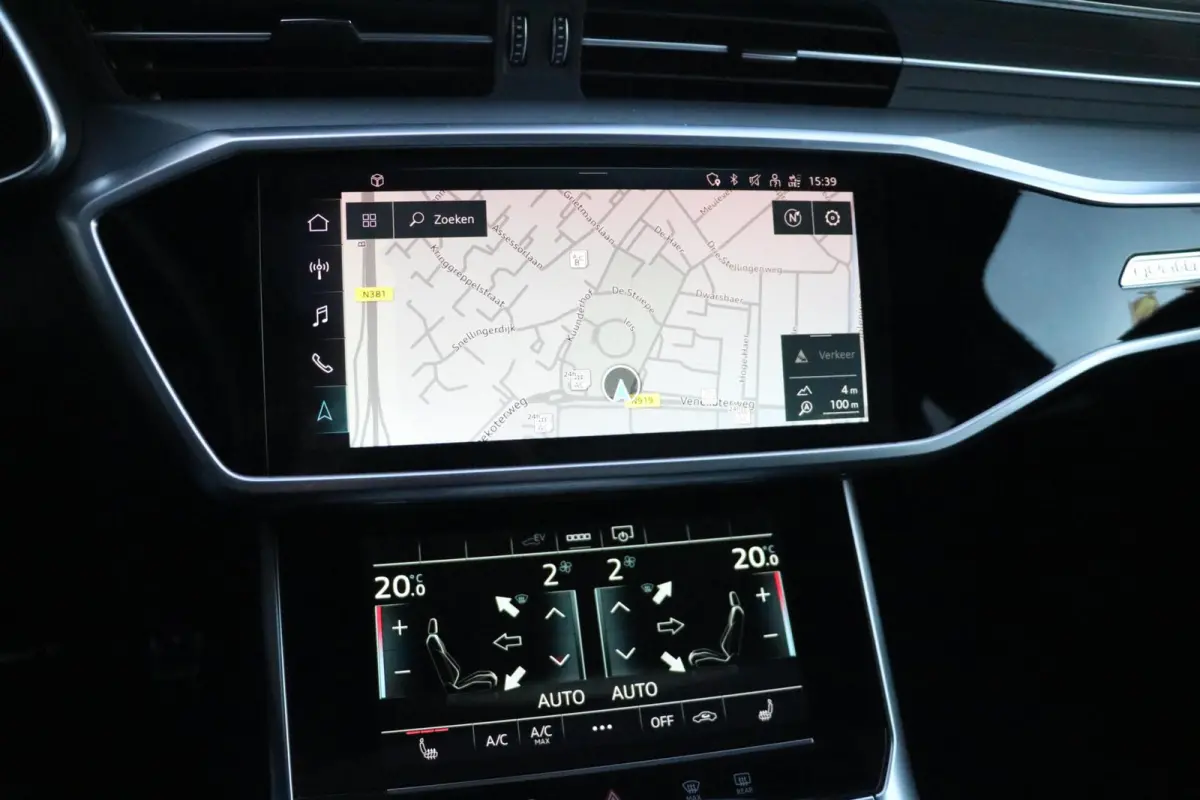 55 TFSI e quattro Competition AdaptiveCruise Panodak BlackOptik Stoelverw PrivacyGlass Camera AppleCarplay Sfeerverlicht Uitstraling! BJ2020
