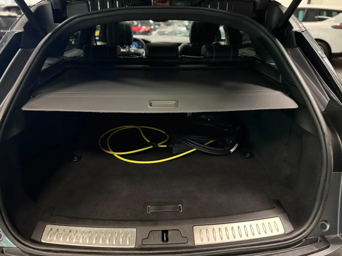 2.0 P400e R-Dynamic HSE SOH 86,5%/PANO/MERIDIAN-SOUND/LEDER/V-COCKPIT/H-UP/DAB/CARPLAY///