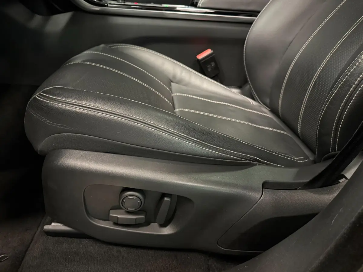 2.0 P400e R-Dynamic HSE SOH 86,5%/PANO/MERIDIAN-SOUND/LEDER/V-COCKPIT/H-UP/DAB/CARPLAY///