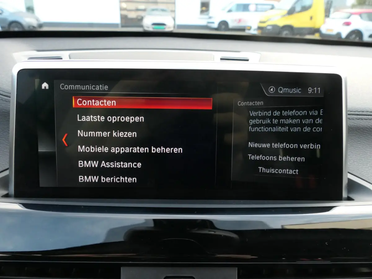 sDrive18i High Executive | Orange edition | Trekhaak | Achteruitrijcamera | Sport stoelen | LED | Elektrische achterklep | Stoelverwarming | Climate Control