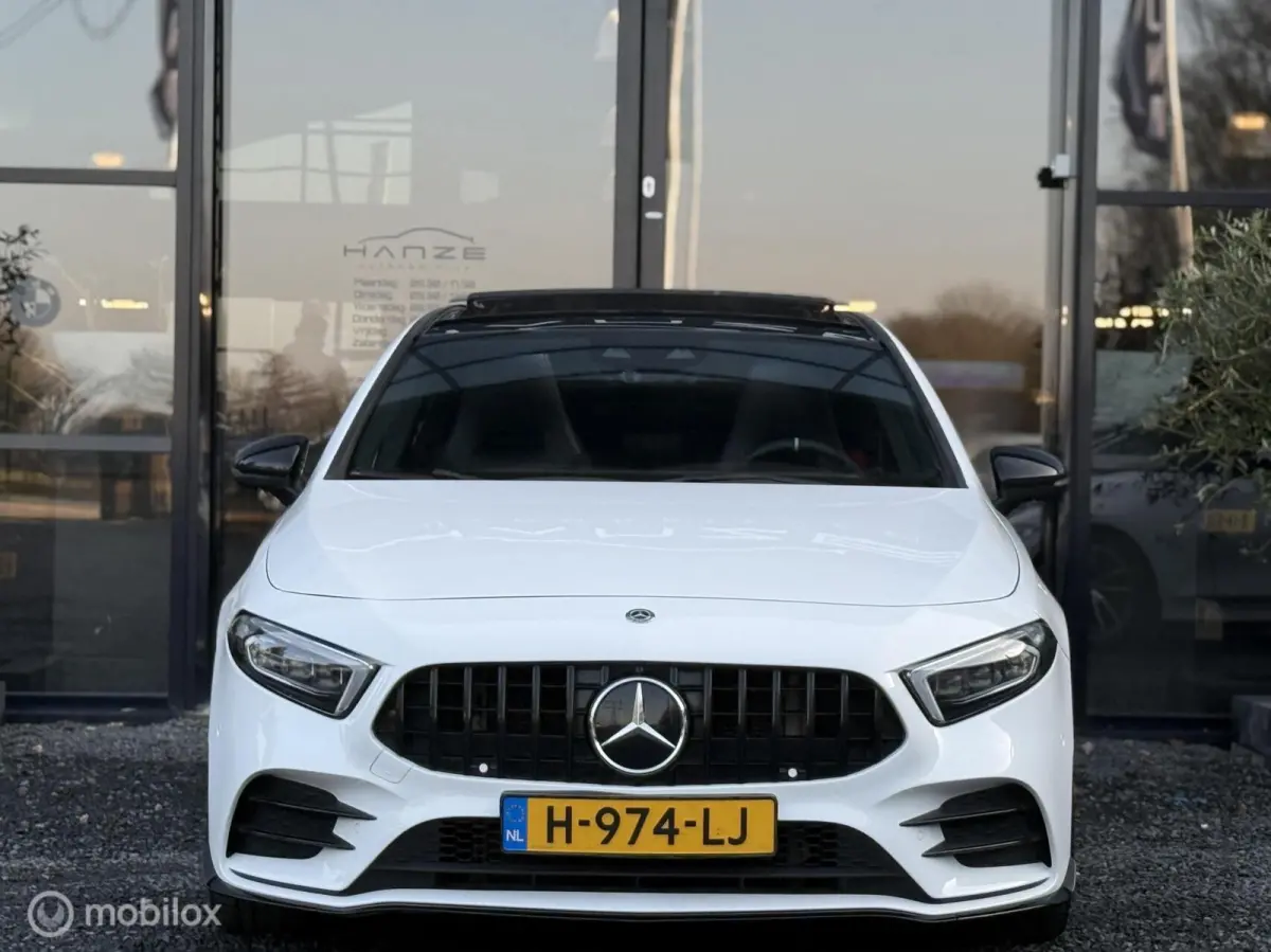 AMG 35 4MATIC Premium Plus
