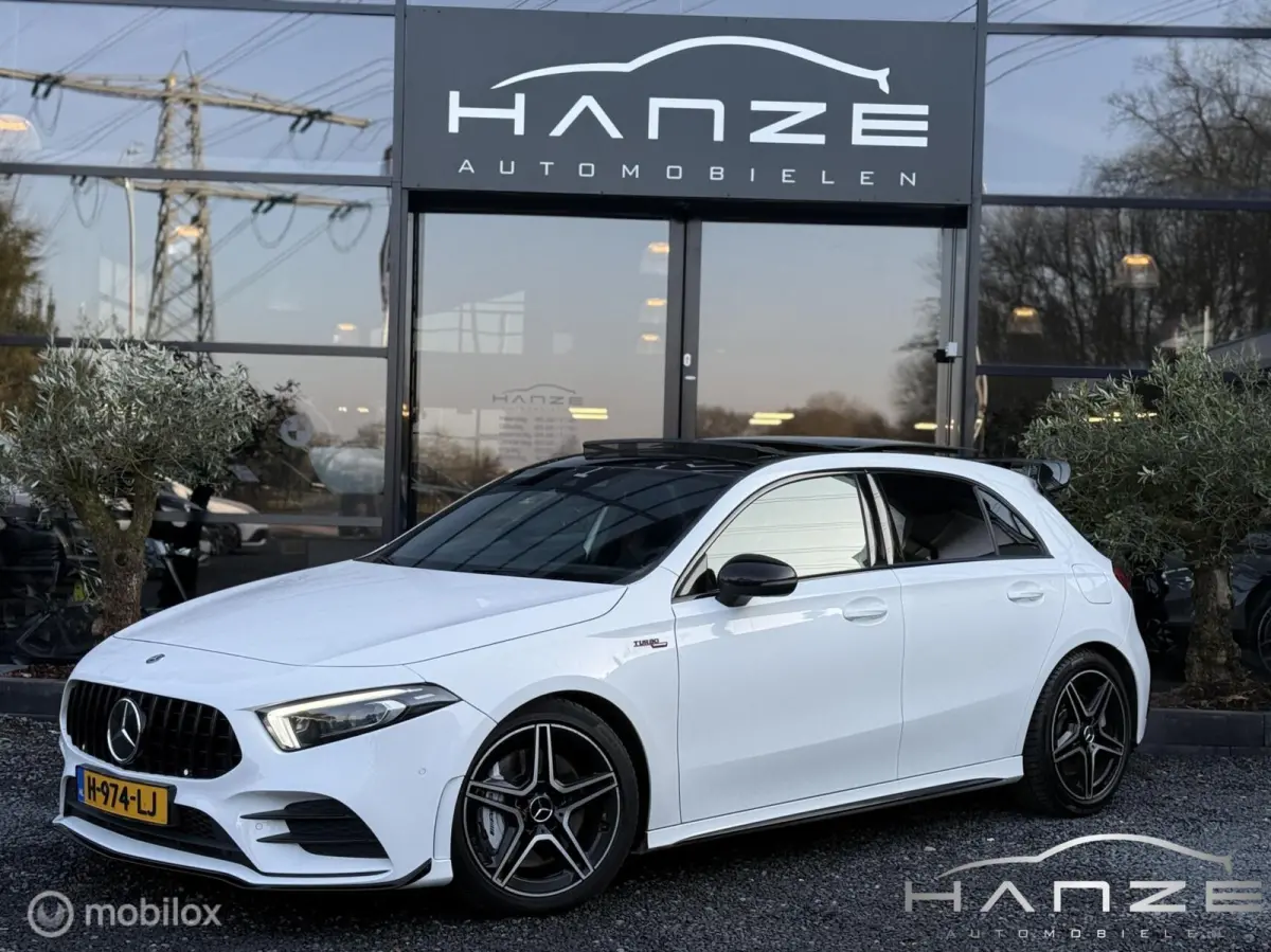 AMG 35 4MATIC Premium Plus