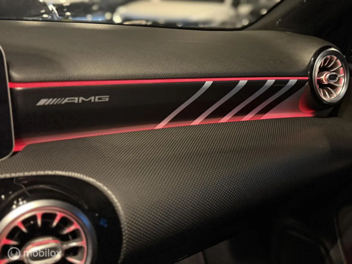 AMG 35 4MATIC Premium Plus