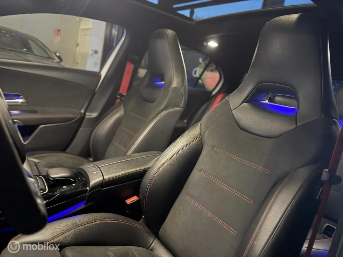 AMG 35 4MATIC Premium Plus