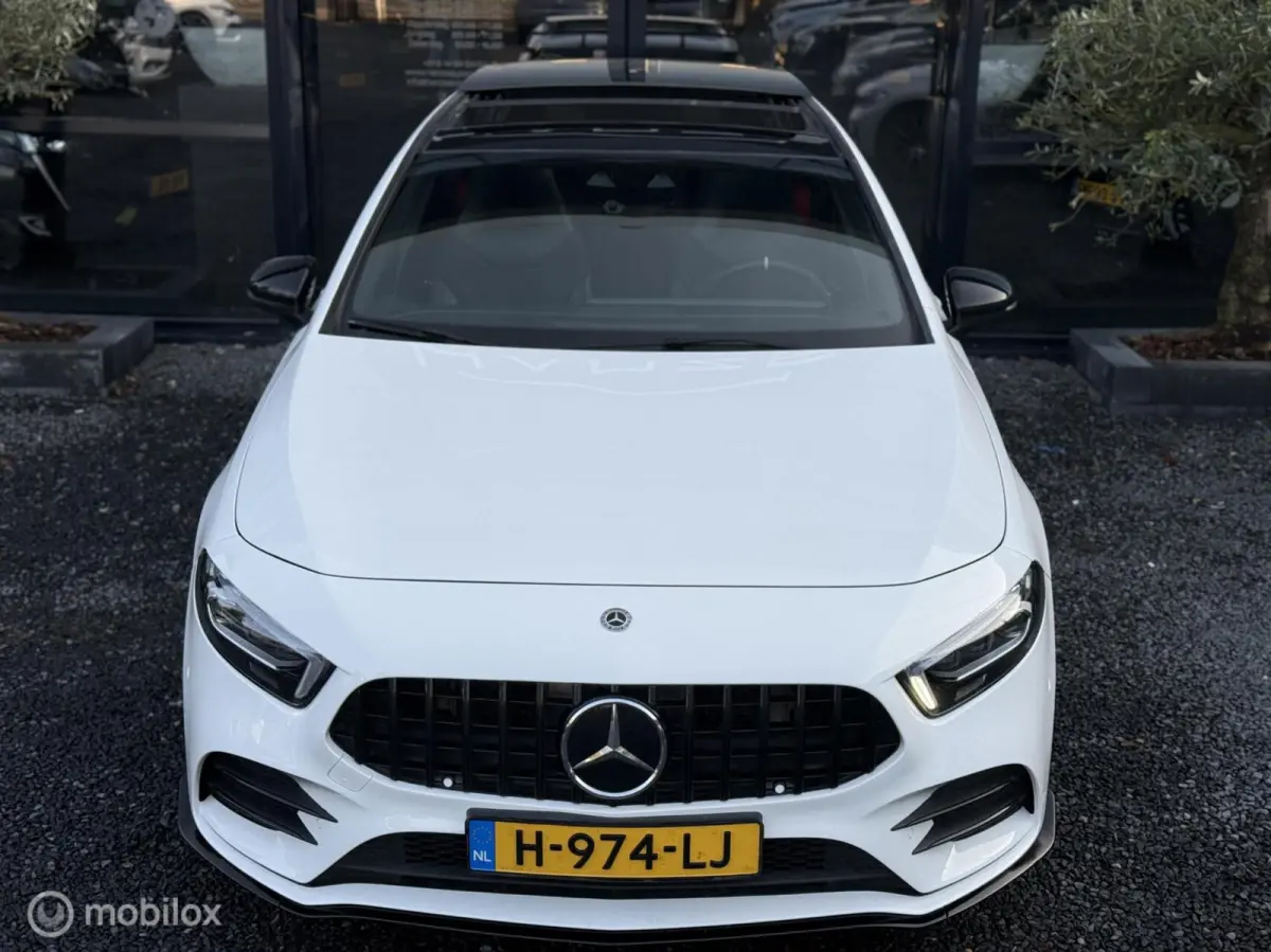 AMG 35 4MATIC Premium Plus