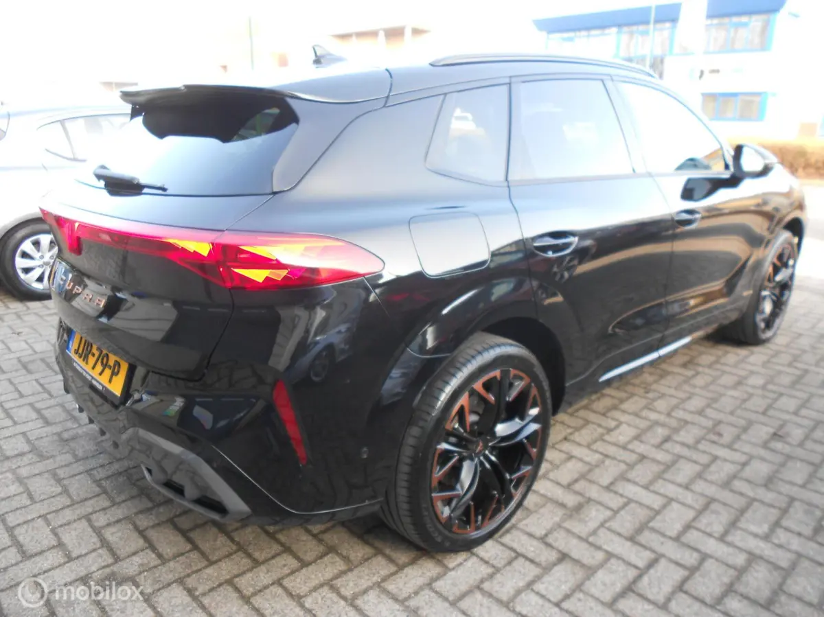 1.5 TSI e-Hybrid VZ Performance 272 PK trekh.