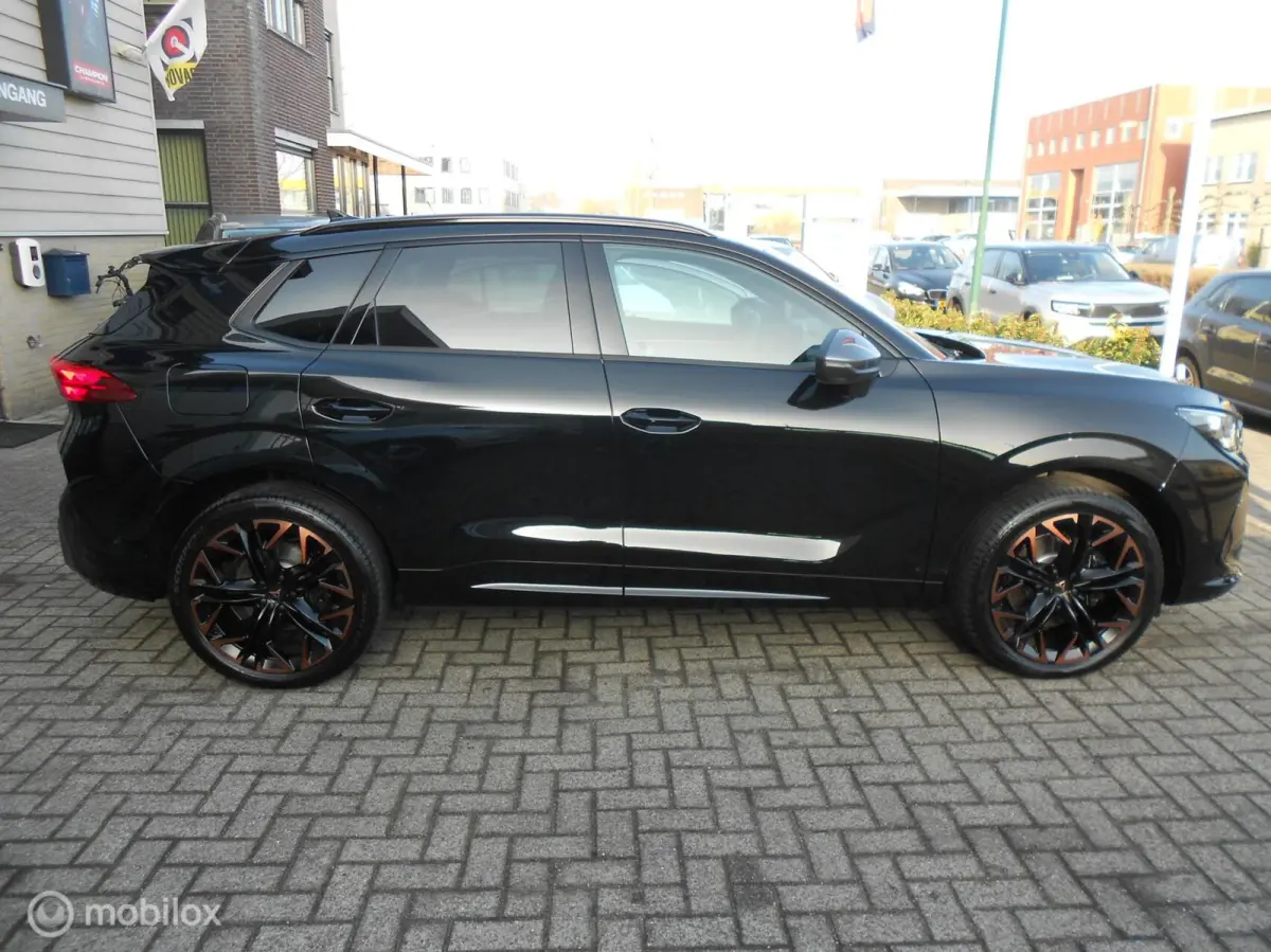 1.5 TSI e-Hybrid VZ Performance 272 PK trekh.