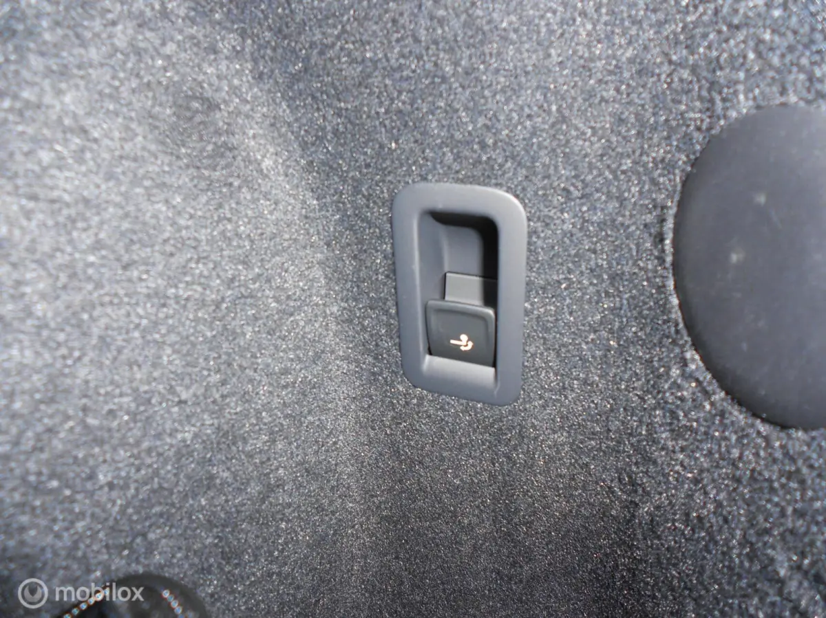1.5 TSI e-Hybrid VZ Performance 272 PK trekh.