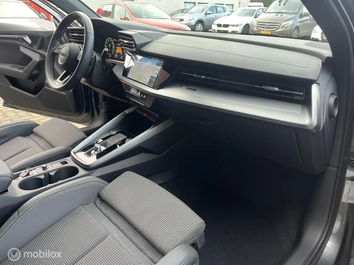 40 TFSI e S-LINE PANO-DAK*ACC*CAMERA*PDC*