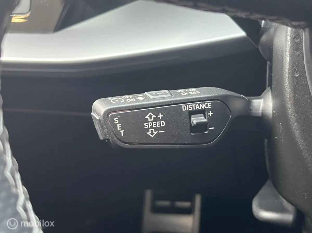 40 TFSI e S-LINE PANO-DAK*ACC*CAMERA*PDC*