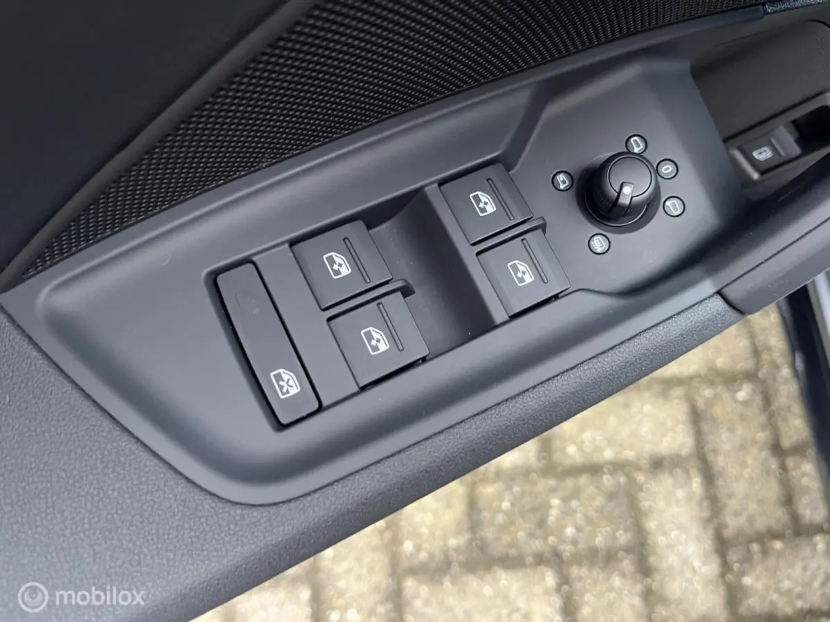 40 TFSI e S-LINE PANO-DAK*ACC*CAMERA*PDC*