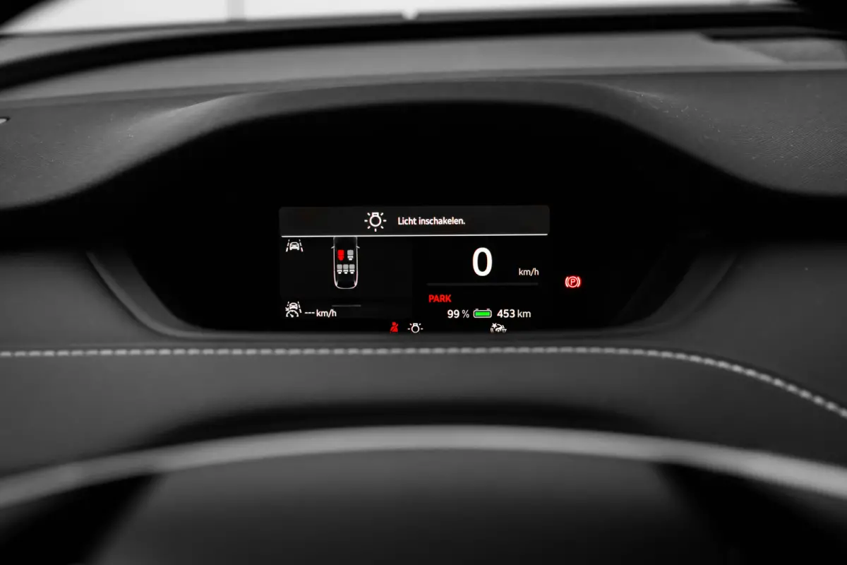 Sportline | Cruise control met speedlimiter | Driving mode select | Parkeersensoren voor en achter