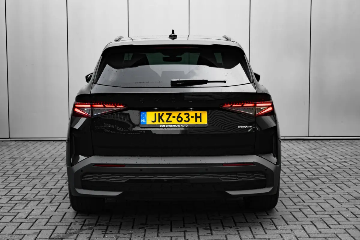 Sportline | Cruise control met speedlimiter | Driving mode select | Parkeersensoren voor en achter