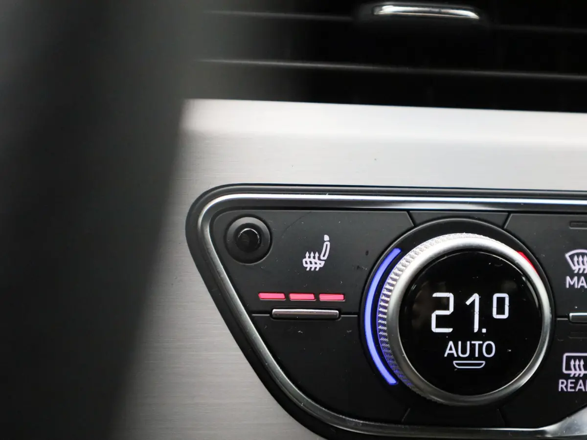 35 TFSI S edition Competition l Demo l Cruise control l Navigatie l Stoelverwarming l Airco l Audi sound system l Audi virtual cockpit plus l Parkeersensoren l Alarm Klasse III l Optiekpakke