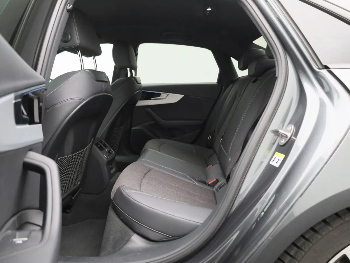 35 TFSI S edition Competition l Demo l Cruise control l Navigatie l Stoelverwarming l Airco l Audi sound system l Audi virtual cockpit plus l Parkeersensoren l Alarm Klasse III l Optiekpakke