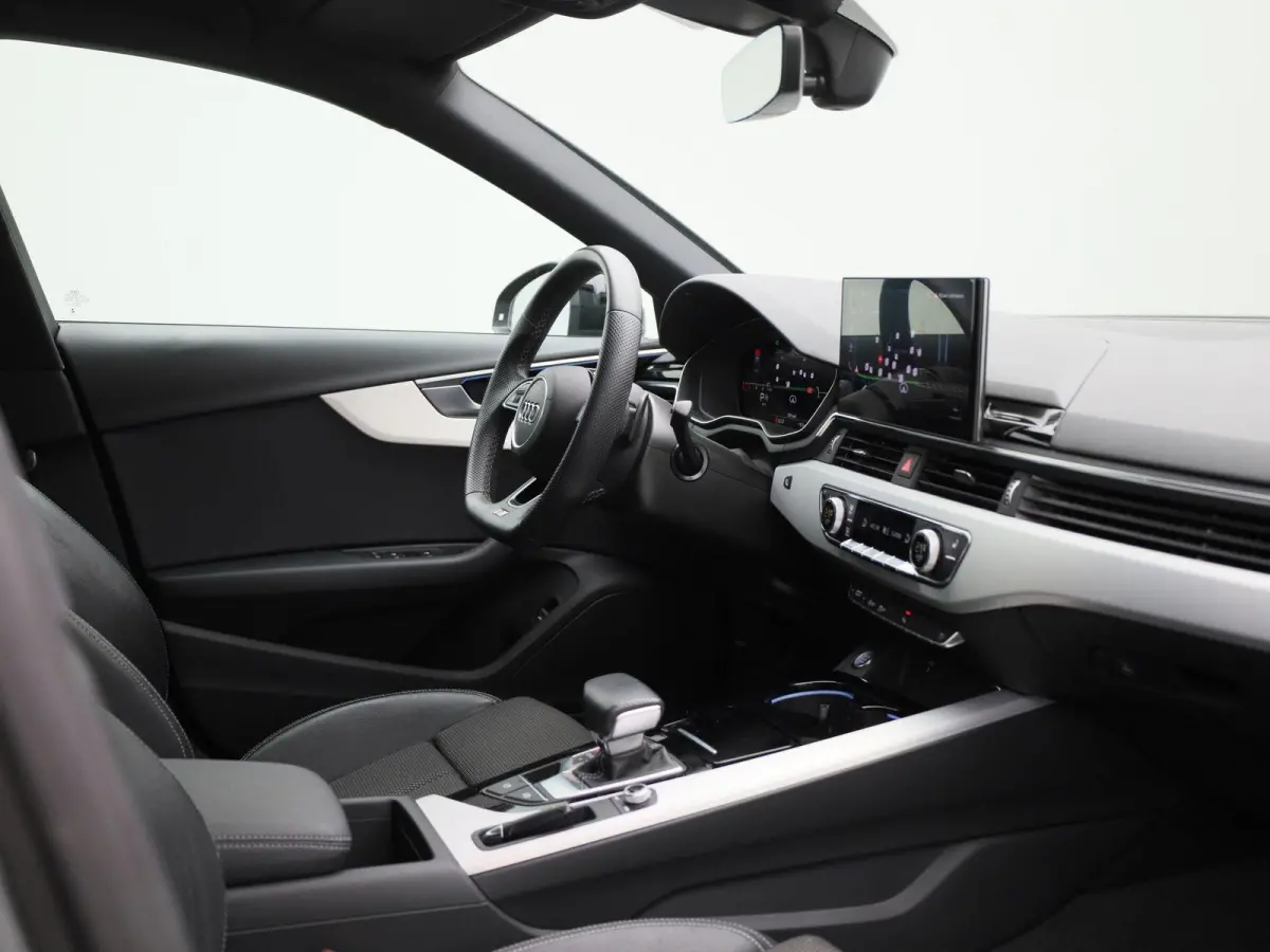 35 TFSI S edition Competition l Demo l Cruise control l Navigatie l Stoelverwarming l Airco l Audi sound system l Audi virtual cockpit plus l Parkeersensoren l Alarm Klasse III l Optiekpakke
