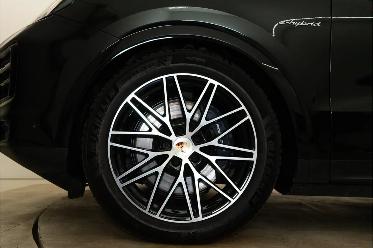 3.0 E-Hybrid 470PK | InnoDrive | Pano | Matrix | Luchtvering | Bose | Fabrieksgarantie