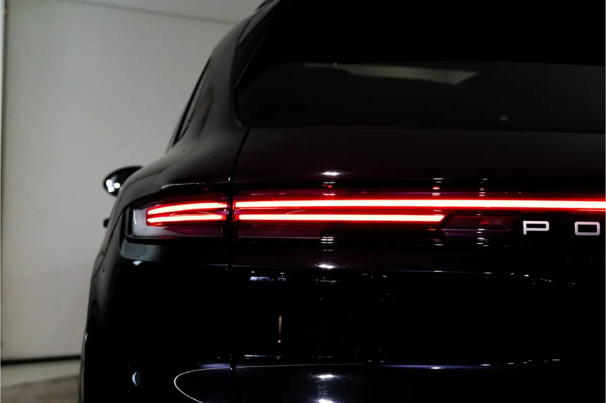 3.0 E-Hybrid 470PK | InnoDrive | Pano | Matrix | Luchtvering | Bose | Fabrieksgarantie