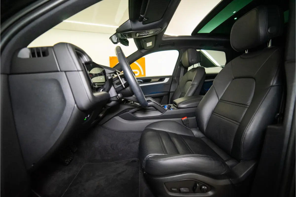 3.0 E-Hybrid 470PK | InnoDrive | Pano | Matrix | Luchtvering | Bose | Fabrieksgarantie