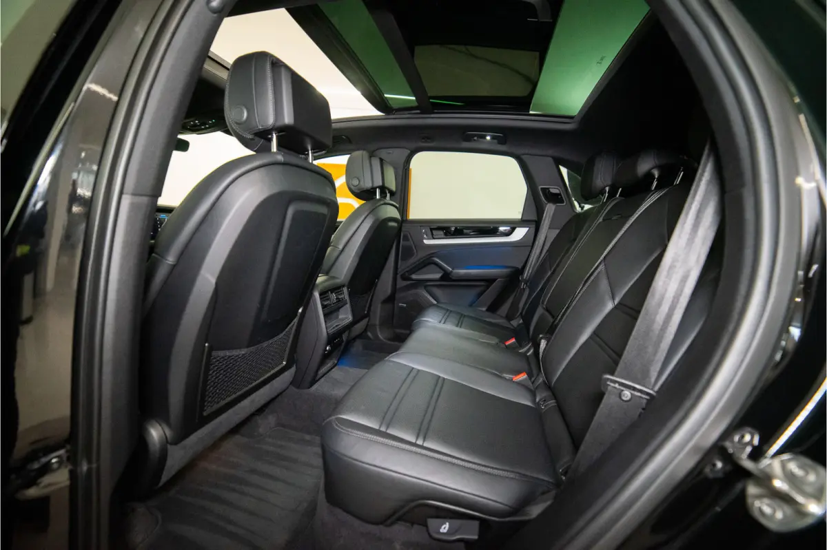3.0 E-Hybrid 470PK | InnoDrive | Pano | Matrix | Luchtvering | Bose | Fabrieksgarantie