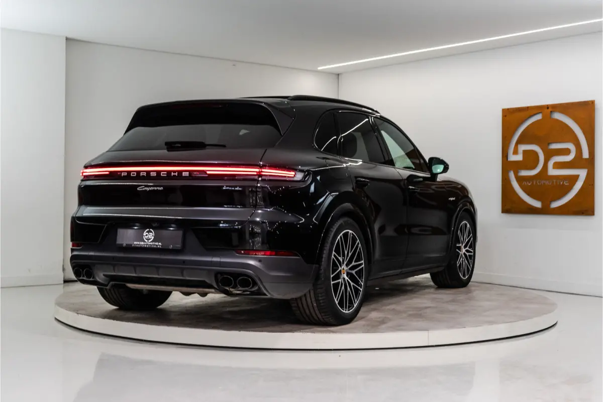 3.0 E-Hybrid 470PK | InnoDrive | Pano | Matrix | Luchtvering | Bose | Fabrieksgarantie