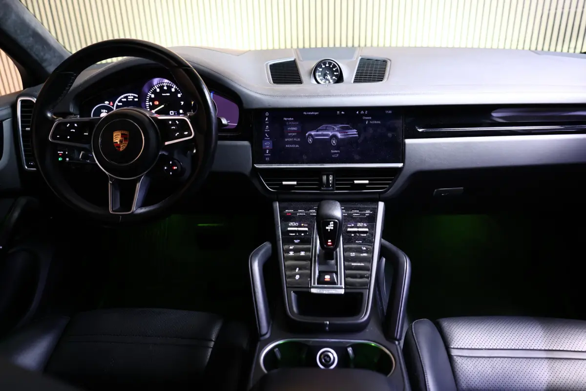 3.0 E-Hybrid KRIJT NAVI CAMERA TREKHAAK CARPLAY "20