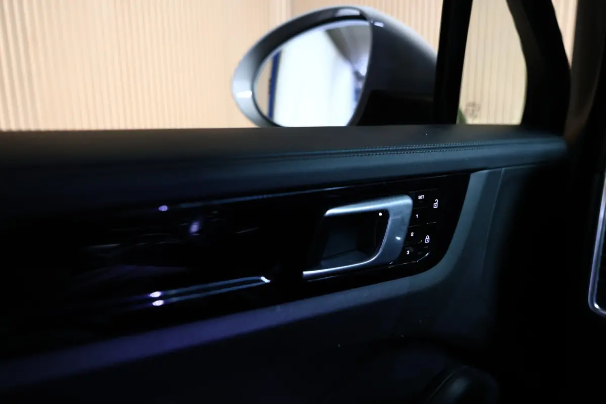 3.0 E-Hybrid KRIJT NAVI CAMERA TREKHAAK CARPLAY "20