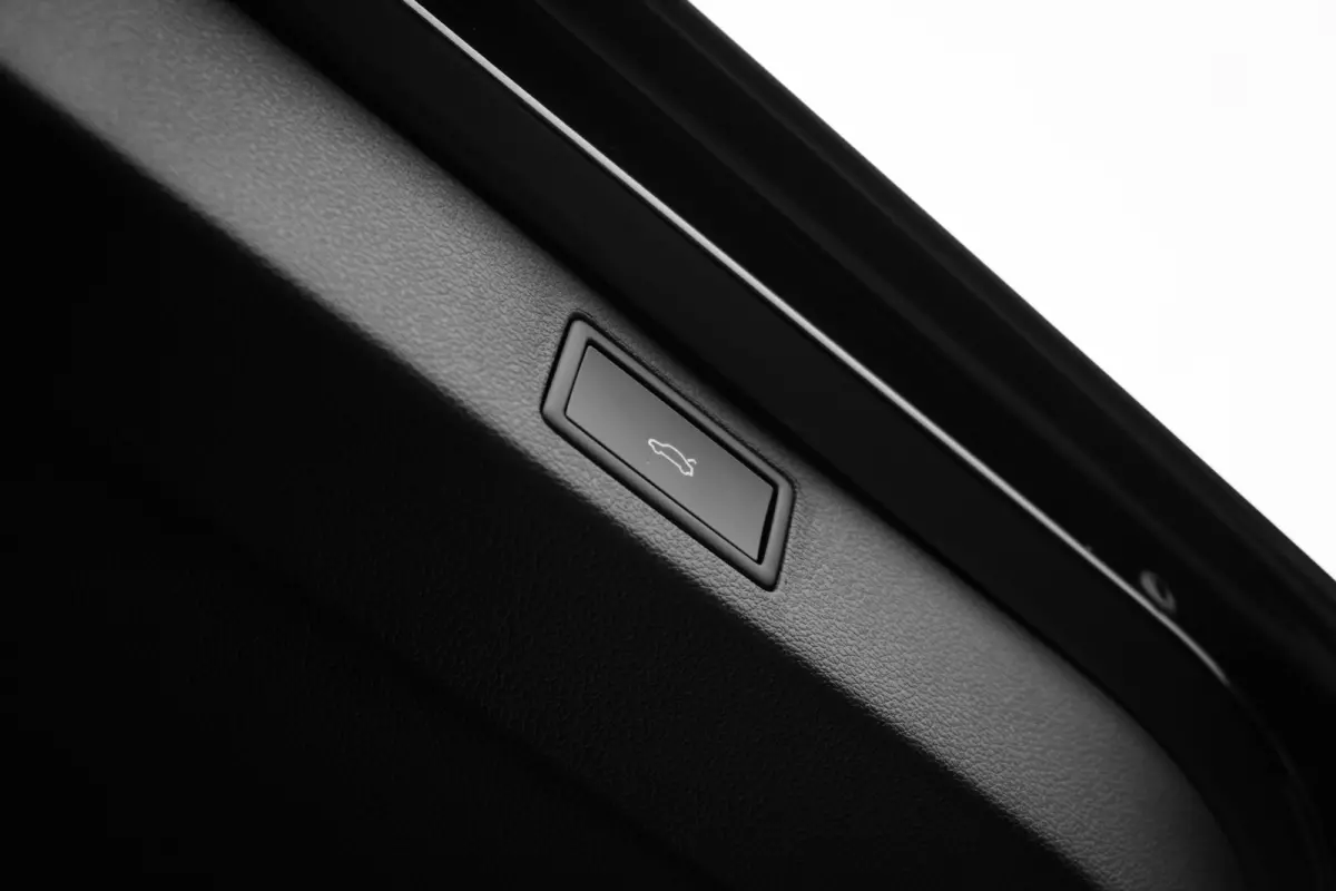Monte Carlo | Achteruitrijcamera | Buitenspiegels elektrisch inklapbaar en zelfdimmend | Cruise control met speedlimiter