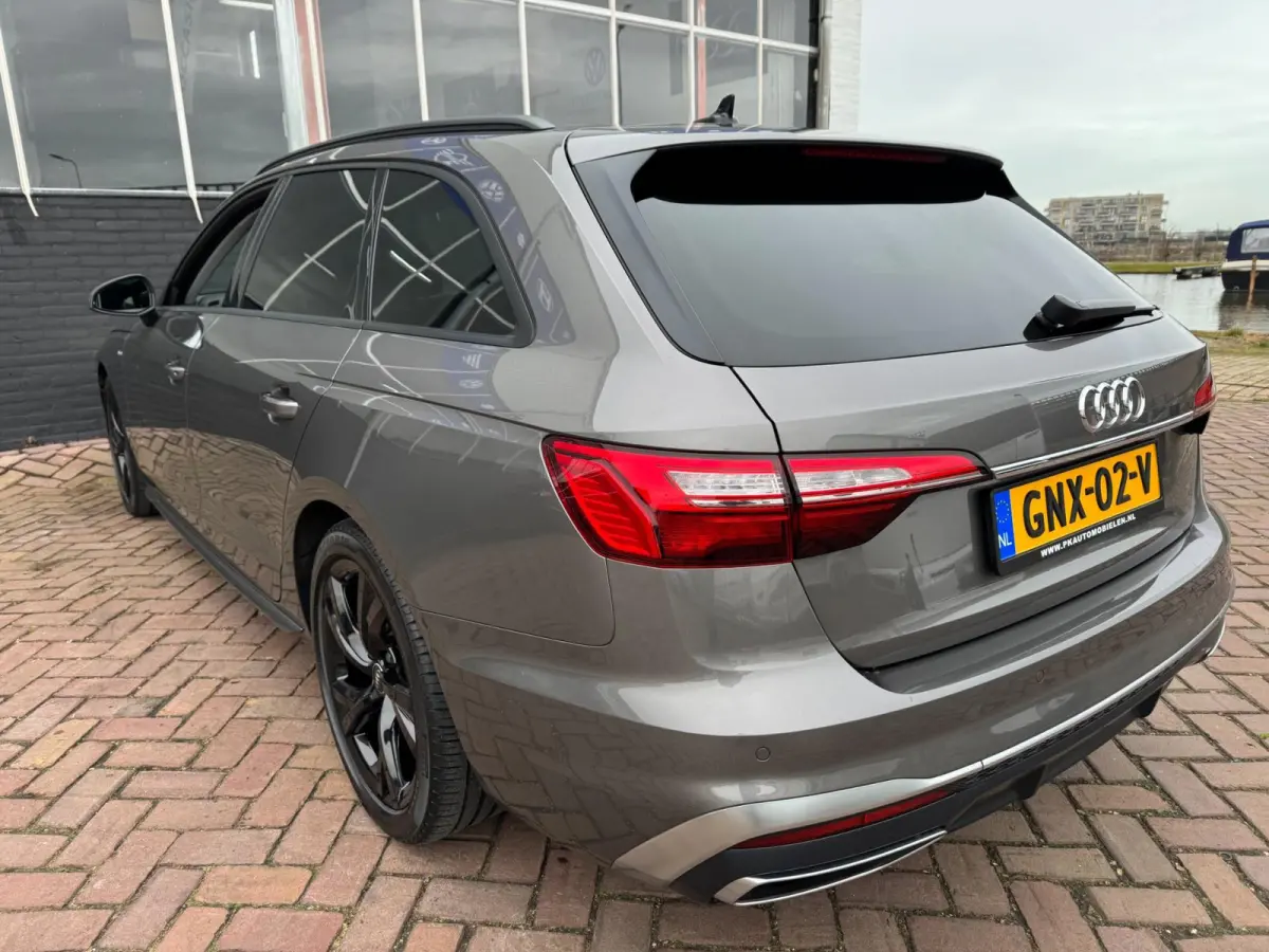 40 TFSI Pro S-Line **PANODAK + CARPLAY**
