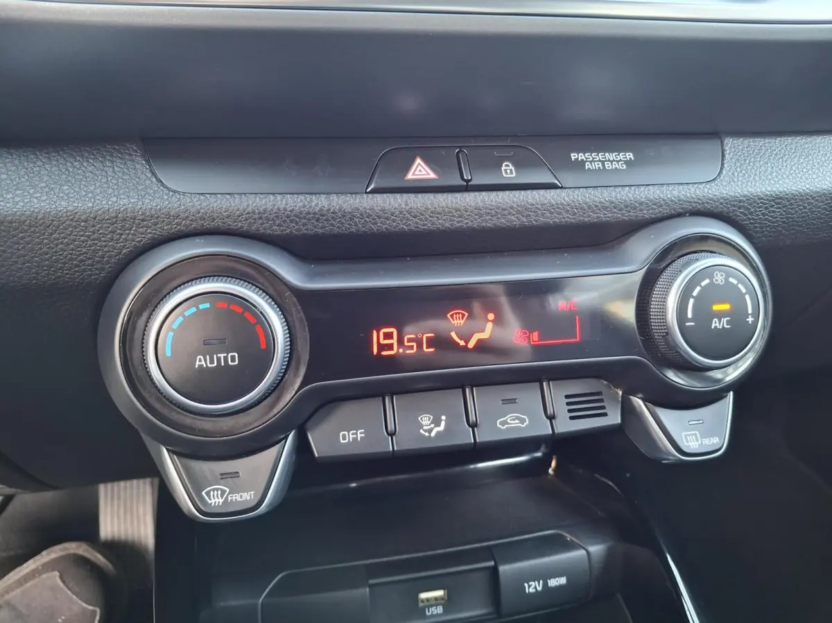 1.0 T-GDi MHEV DynamicLine ECC CAM Automaat 22.000 km10 jaar fabr. garantie