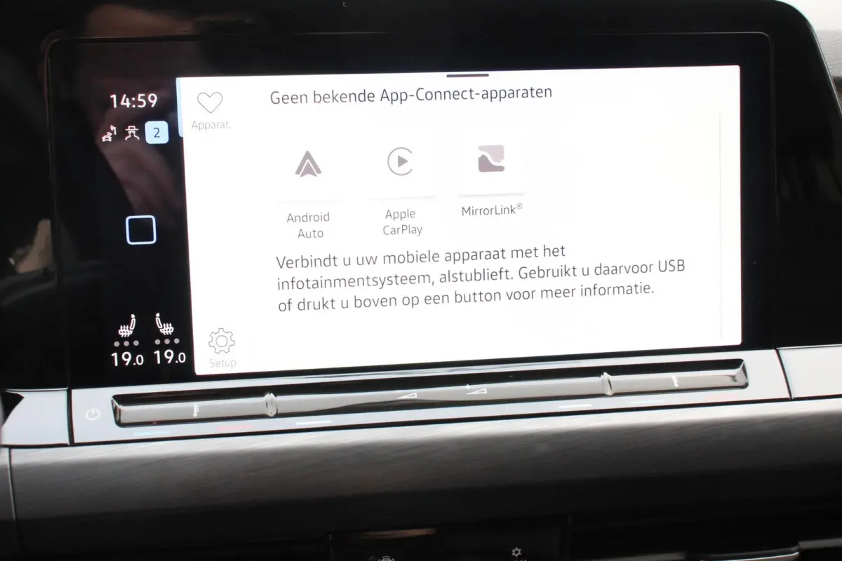 1.5 eTSI 150pk DSG Style Navigatie Apple Carplay/Android Auto Adaptive Cruise Control Parkeersensoren Camera Stoel-en stuurverwarming Blind Spot Assist Ledverlichting voor