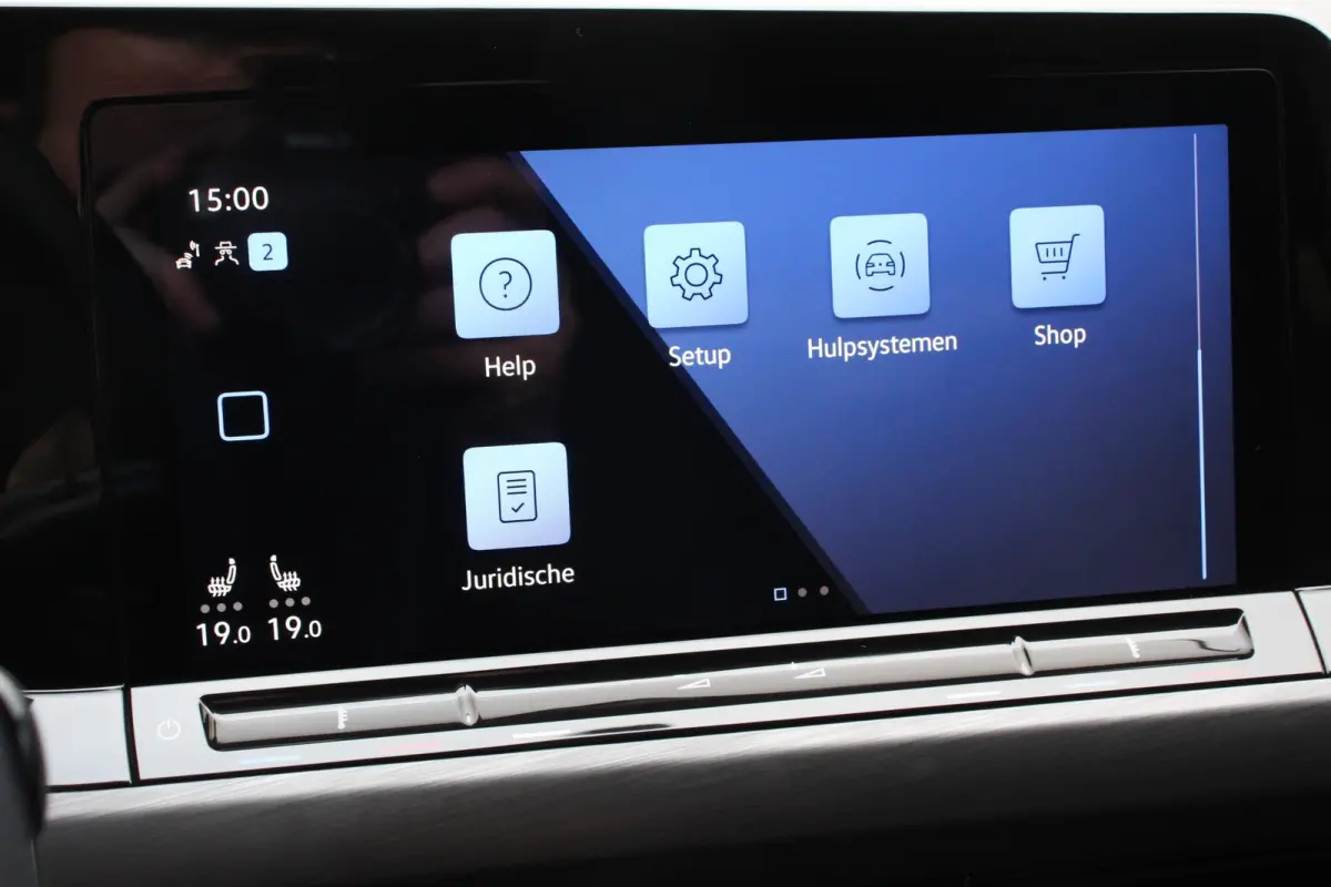1.5 eTSI 150pk DSG Style Navigatie Apple Carplay/Android Auto Adaptive Cruise Control Parkeersensoren Camera Stoel-en stuurverwarming Blind Spot Assist Ledverlichting voor