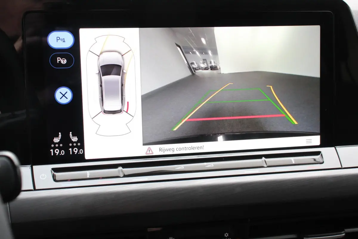 1.5 eTSI 150pk DSG Style Navigatie Apple Carplay/Android Auto Adaptive Cruise Control Parkeersensoren Camera Stoel-en stuurverwarming Blind Spot Assist Ledverlichting voor